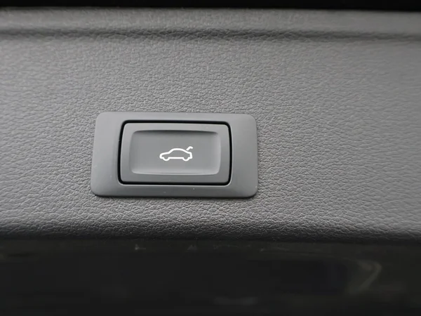 AUDI A4 Avant (2024) — foto 3 van 29