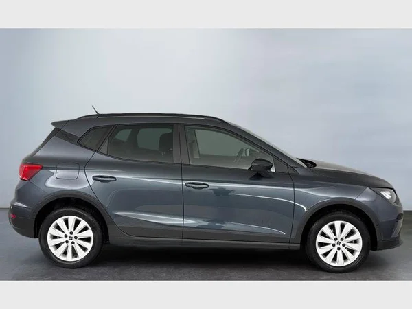 Seat Arona (2023) — foto 9 van 15