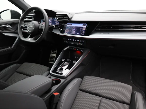 AUDI A3 Sportback (2025) — foto 15 van 21