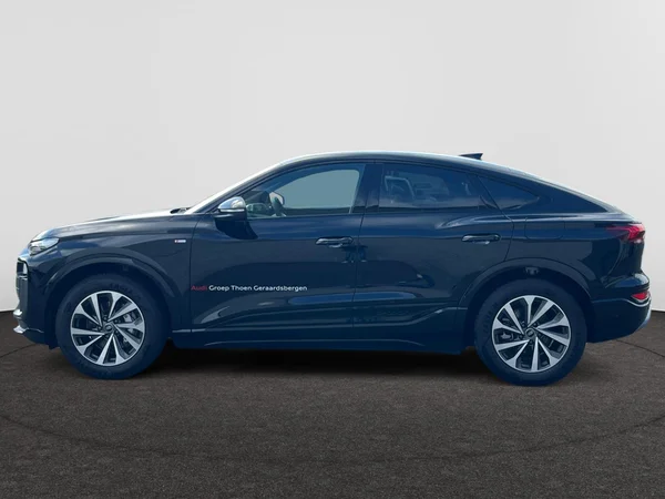 AUDI Q6 Sportback e-tron (2025) — foto 24 van 24