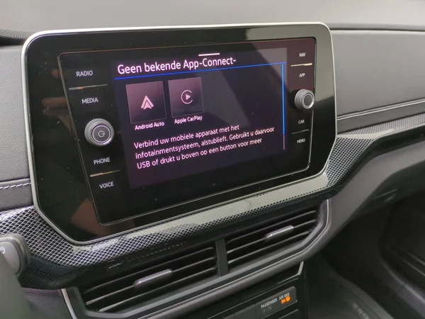 VOLKSWAGEN T-Cross (2024) — foto 10 van 15