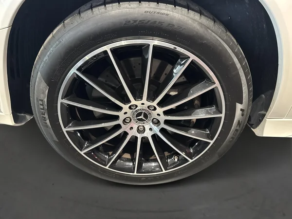 Mercedes-Benz GLE (2022) — foto 20 van 23