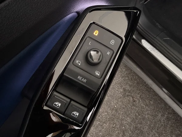 VOLKSWAGEN ID.4 (2022) — foto 20 van 33