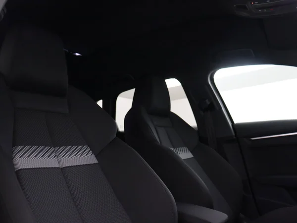 AUDI A3 Sportback (2025) — foto 16 van 18