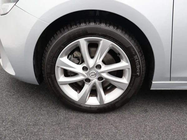 Opel Corsa (2023) — foto 17 van 19