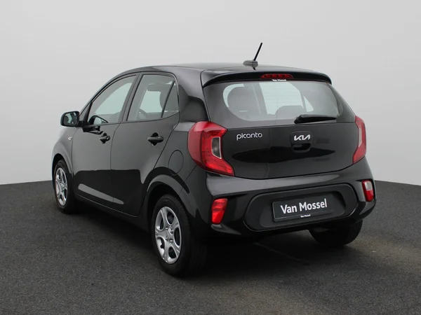 Kia Picanto (2022) — foto 12 van 33