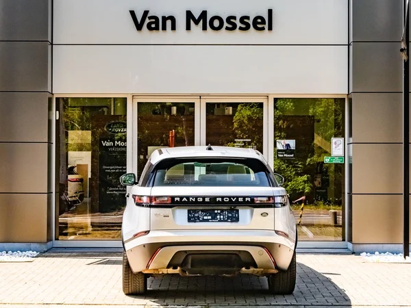 Land Rover Range Rover Velar (2021) — foto 21 van 25