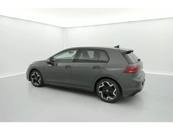 VOLKSWAGEN Golf VIII (2025) — foto 3 van 36