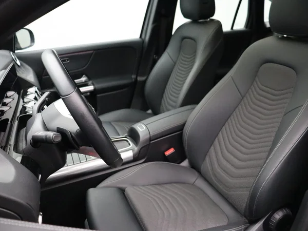 Mercedes-Benz EQA (2025) — foto 8 van 33