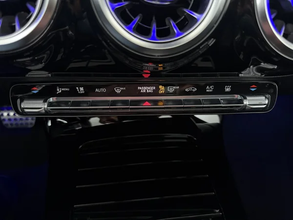 MERCEDES CLA 250 (2023) — foto 18 van 34