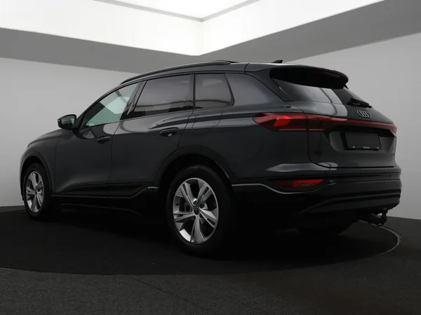 AUDI Q6 e-tron (2025) — foto 5 van 25
