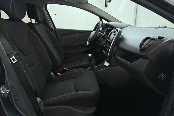 Renault Clio Grandtour IV (2019) — foto 27 van 29
