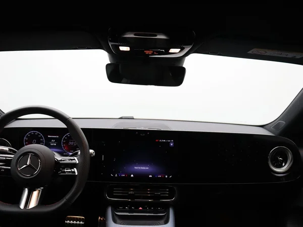 Mercedes-Benz CLA (2025) — foto 8 van 22