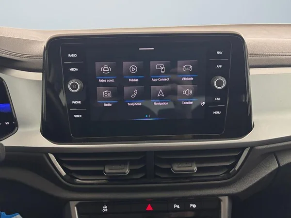 VOLKSWAGEN T-Roc (2022) — foto 7 van 17
