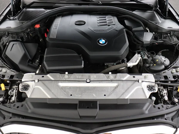 BMW 320 (2021) — foto 6 van 29