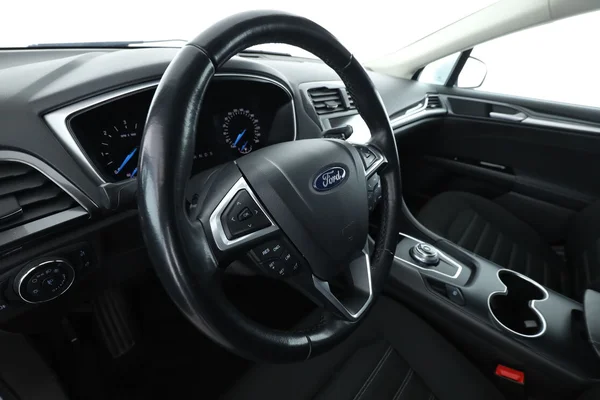 Ford Mondeo (2019) — foto 2 van 16