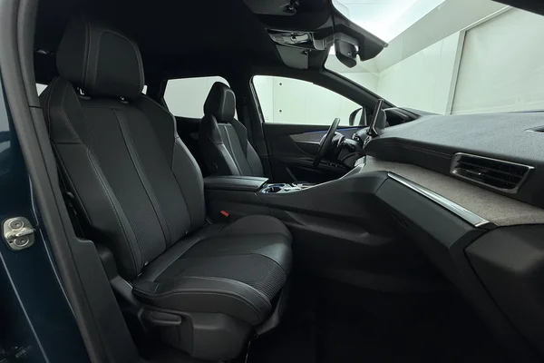 Peugeot 3008 (2024) — foto 16 van 18