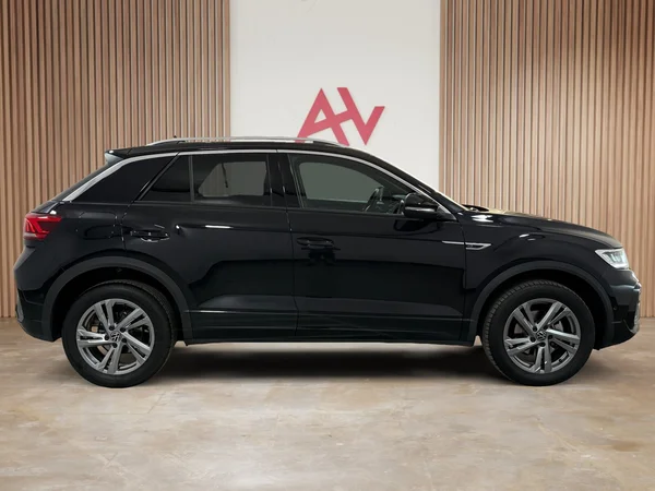 Volkswagen T-Roc (2023) — foto 25 van 30