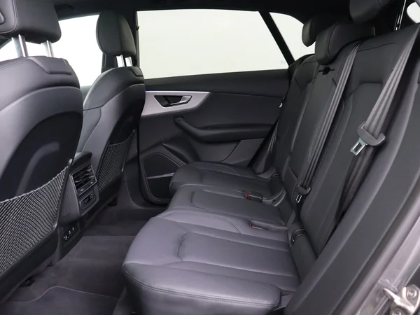 AUDI Q8 (2024) — foto 5 van 33