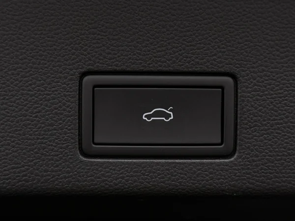 VOLKSWAGEN Golf Variant (2025) — foto 21 van 30