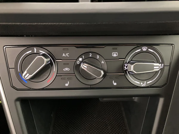 VOLKSWAGEN Polo (2025) — foto 14 van 36