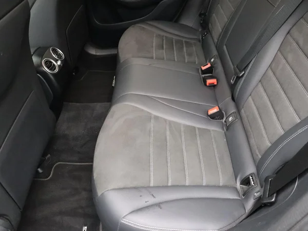 Mercedes-Benz GLC (2022) — foto 7 van 26