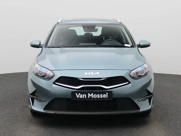 Kia cee'd (2024) — foto 23 van 37