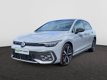 VOLKSWAGEN Golf VIII GTE (2024)