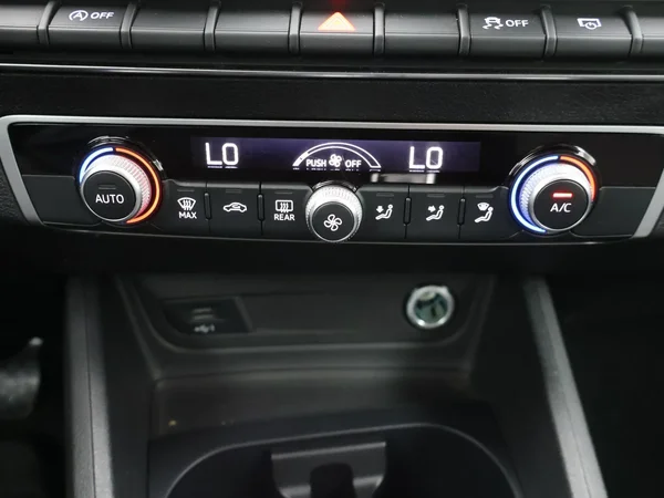 Audi Q2 (2022) — foto 13 van 26