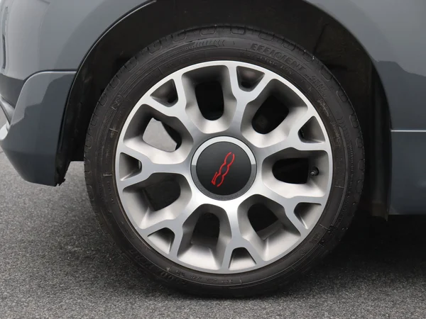 FIAT 500C (2021) — foto 3 van 15