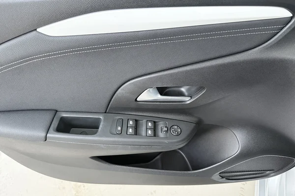 Opel Corsa (2025) — foto 8 van 18