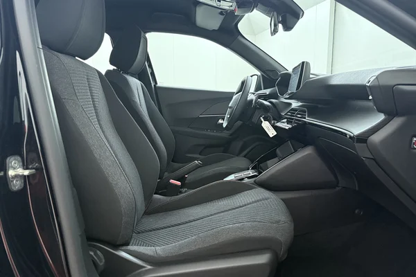 Peugeot 2008 (2025) — foto 16 van 18