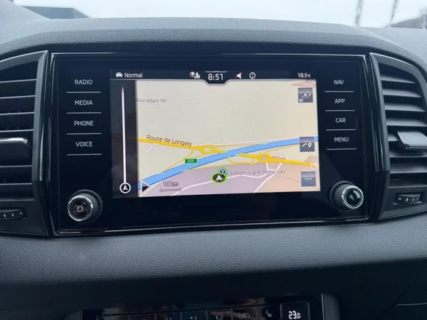 SKODA Karoq Dsl (2022) — foto 13 van 32