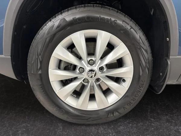 SKODA Karoq (2022) — foto 26 van 26