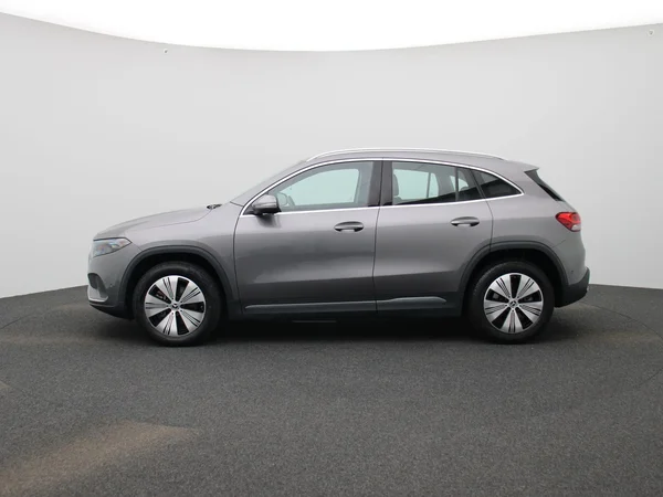 Mercedes-Benz EQA (2024) — foto 34 van 43