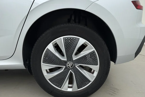 Skoda Kamiq (2024) — foto 16 van 19