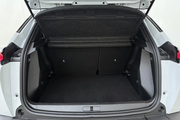 Peugeot 2008 (2025) — foto 12 van 16