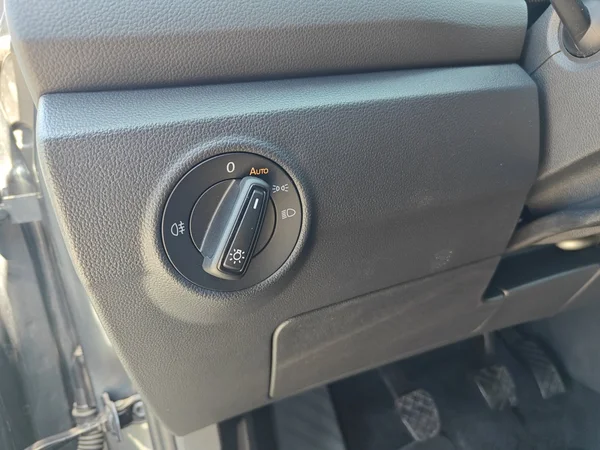 VOLKSWAGEN T-Roc (2024) — foto 18 van 18