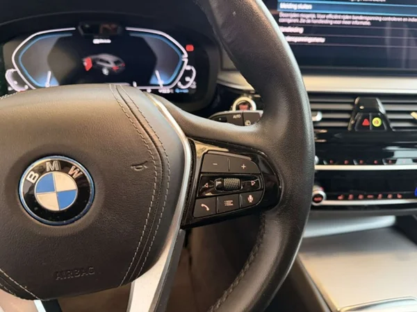 BMW 5 Serie (2022) — foto 13 van 25