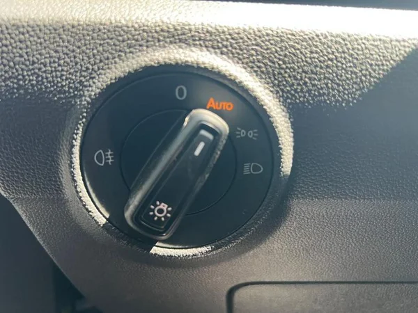 VOLKSWAGEN T-Roc (2023) — foto 7 van 24