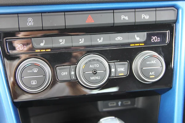 Volkswagen T-Roc (2021) — foto 19 van 39