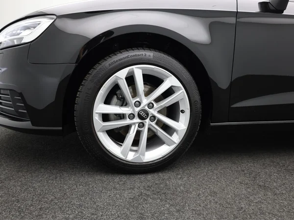 AUDI A3 Sportback (2019) — foto 3 van 18