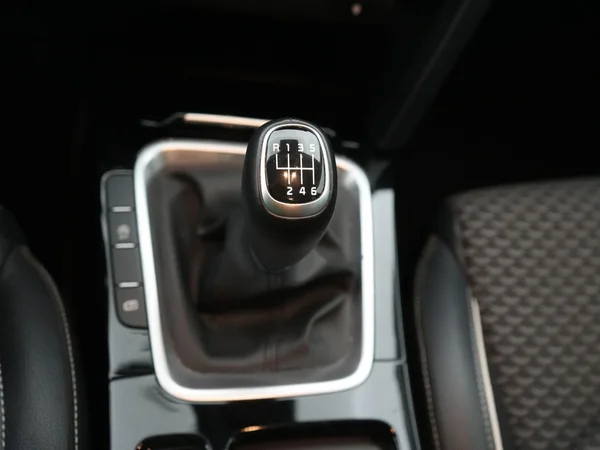 Kia XCeed (2024) — foto 2 van 28