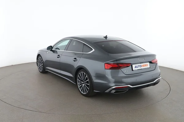 Audi A5 (2022) — foto 10 van 16
