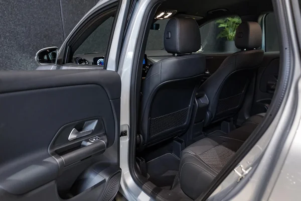 Mercedes-Benz GLA (2025) — foto 5 van 34