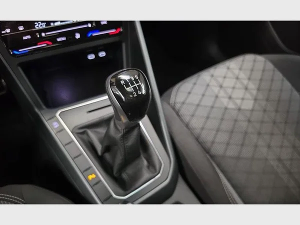Volkswagen Taigo (2024) — foto 21 van 33