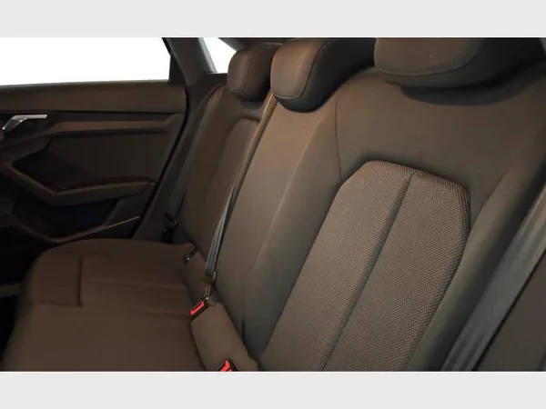 AUDI A3 Sedan (2022) — foto 3 van 33