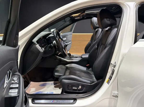Bmw 330 (2020) — foto 36 van 36