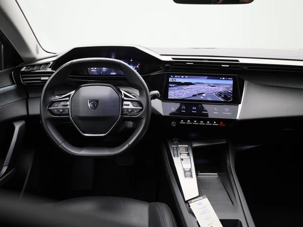 Peugeot 308 (2022) — foto 38 van 40