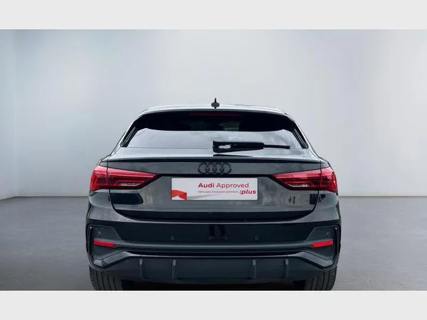 Audi Q3 Sportback (2020) — foto 24 van 29